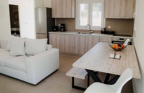 Drios Villa | Excuisite Paros Villa | Villa Solena | 1 Bedroom | Private Pool | Modern Design.
