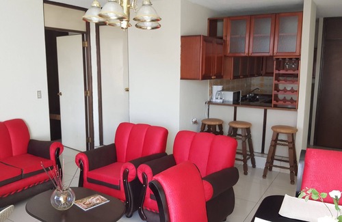 Zona 10 Apartment | Executive Apartment: Business/Airport Area Guatemala City