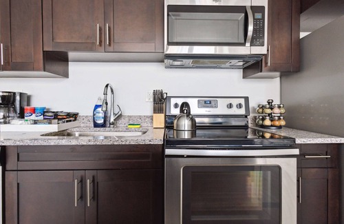 Downtown Detroit Apartment | Executive Downtown Retreat