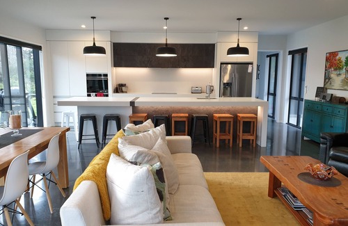 Hamurana House | Executive family house, private with stunning rural views close to Lake Rotoura