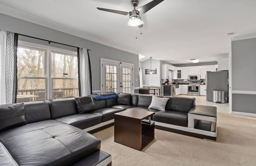 Davis Lake - Eastfield House | Executive Home - Versace Designer Kitchen Steam Shower Master Suite
