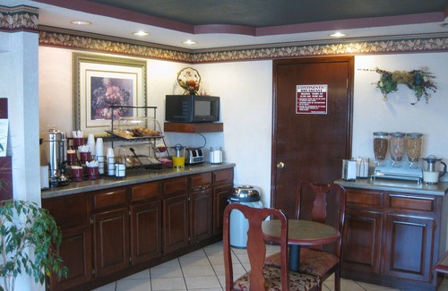 Jackson Hotel | Executive Inn and Suites Jackson