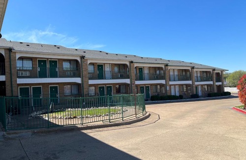 Fort Worth Hotel | EXECUTIVE INN