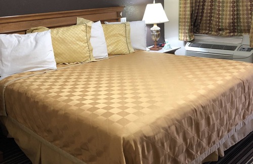 Ira Hotel | Executive Inn