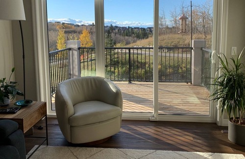 Cochrane House | Executive Luxury Home