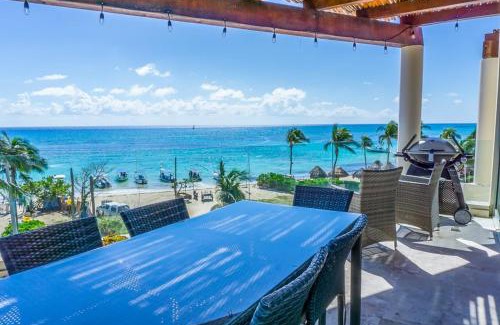 Zazil-ha House | Executive Penthouse with unobstructed Views at The Elements by BRIC