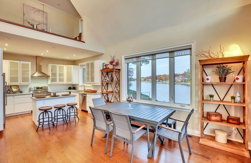 Wasaga Beach Cottage | EXECUTIVE WATERFRONT LIVING AT ITS FINEST! WELCOME to this immaculate home!