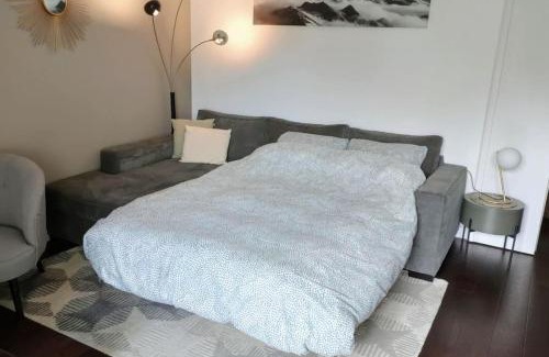 Voisins-le-Bretonneux Apartment | EXIGEHOME - Beautifull T2 near Versailles Saclay & Chevreuse