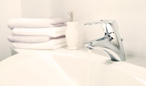 Gluecksburg Apartment | Exklusive Ferienwohnung mit Wasser