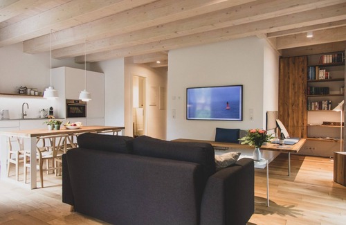 Upleward Apartment | Exklusive Großzügige Ferienwohnung mit Terrasse - Gulfhof Boomgaarden