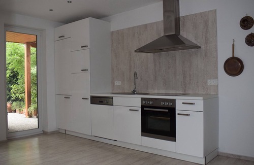 Plau am See House | Exklusives Ferienhaus bis 4 Personen, 2 Schlafzimmer, 1 Bad u. Kamin