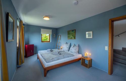 Nonnenhorn House | Exklusives Josenhaus mit See- und Alpenblick & Gartensauna