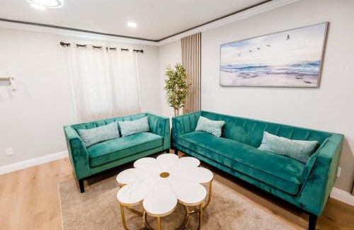 Paradise Hills Villa | Exotic home Cumberland street by sdstay