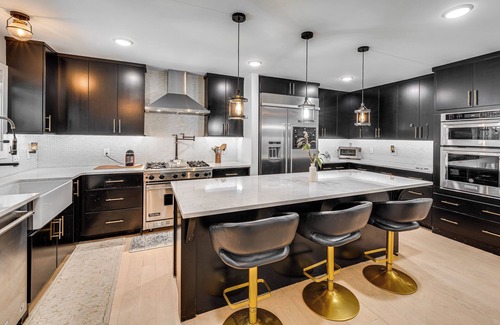 Fontana-on-Geneva Lake House | Expansive Fontana Home < 2 Mi to Geneva Lake!