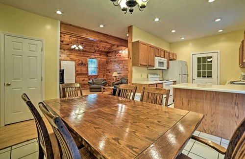 Springville House | Expansive Cabin with Kentucky Lake Access!