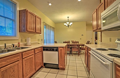 Springville House | Expansive Cabin with Kentucky Lake Access!