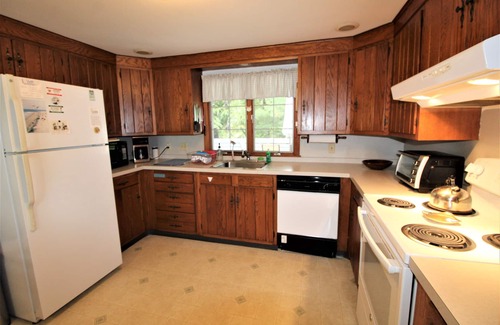 South Orleans House | Expansive Home by Orleans Town Landing (1086)
