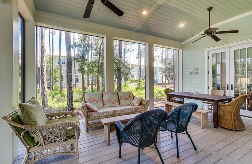 Forest District House | Expansive porches! Quiet area!