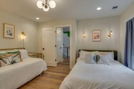 Germantown House | Expansive Retreat with Rooftop Deck