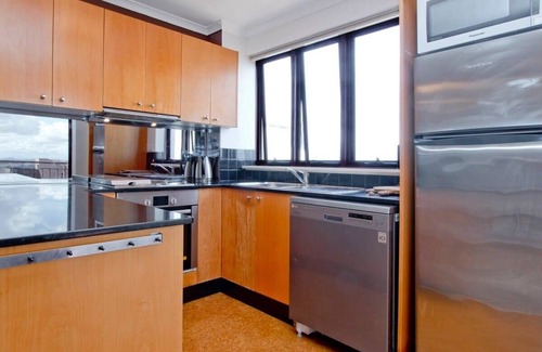 Surry Hills Apartment | Expansive Views From Sydney 1 Bedroom Apartment