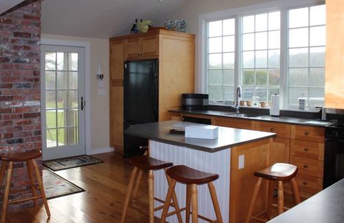 Tom Nevers House | Expansive Views! House , Sleeps 9 short walk to the beach.