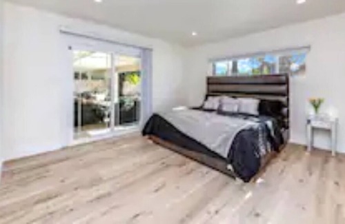 Granada Hills North House | Expansive, welcoming 5-bedroom pool home