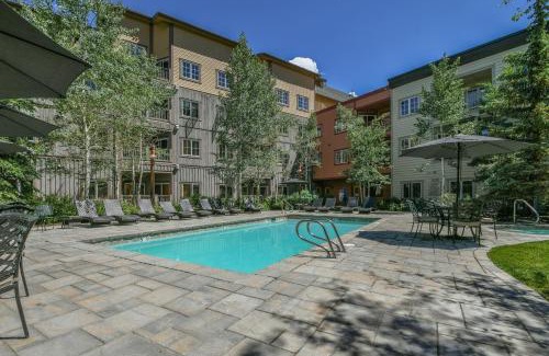 River Run House | Expedition Station 8597 by SummitCove Lodging