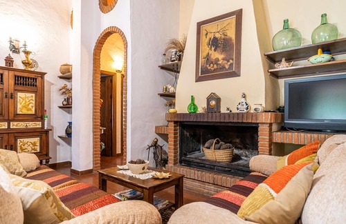 Jubrique House | Experience a unique vacation in the small Spanish Jubrique.