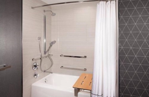 Fremont House | Experience elegance at our newly renovated Room