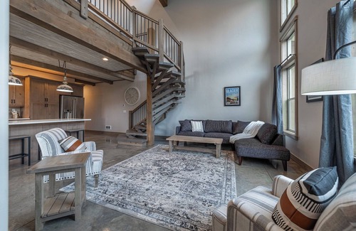 Coram Condo | Experience Glacier From This Stunning 2bd/2ba Condo w/Private Hot Tub & BBQ #1-4