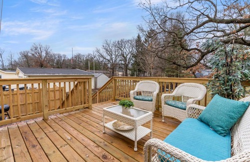 Lake Geneva Villa | Experience Lake Geneva in a gorgeous modern home
