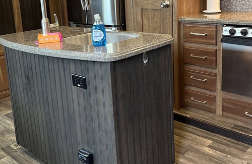 Tazewell RV Rental | Experience Lakeside Bliss: Unwind in a Charming Camper at Norris Landing Marina!