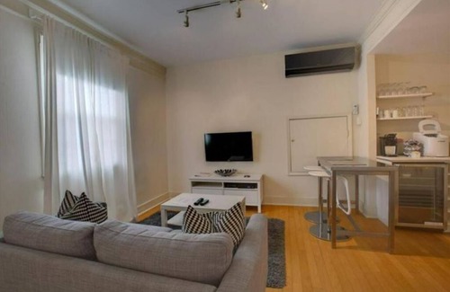 Uptown Historic District Apartment | Experience living in the heart of beautiful Uptown New Orleans!