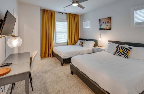 East Hill House | Experience Local Life in Long-Term Home w Yard!