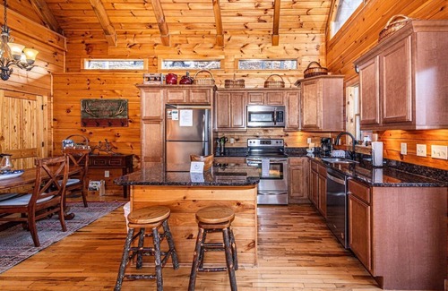 Almond Cabin | Experience mountain serenity at White Tail Hollow