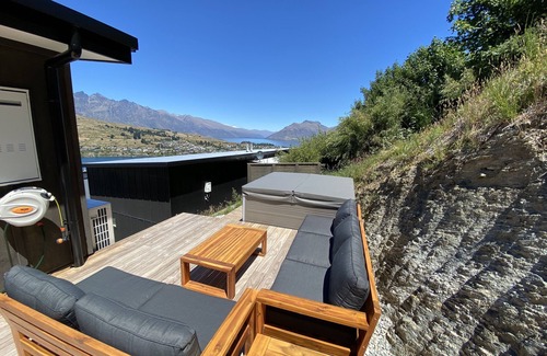 Queenstown House | Experience Queenstown from The Summit