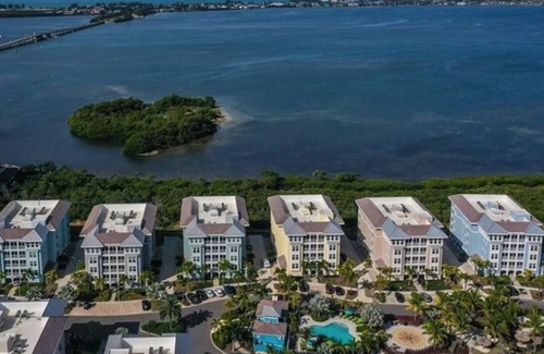 Whitney Beach Condo | Experience The Bungalow at Margaritaville!