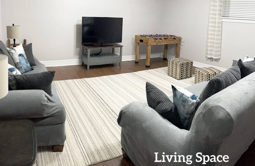 Athens Apartment | Experience the ❤️ of Athens w/ lots of fun options