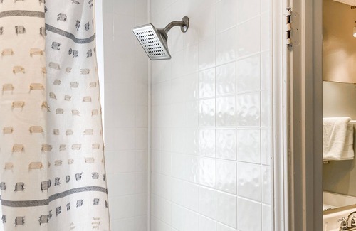 West Pensacola House | Experience the Ultimate Confort & Cozy Family retreat at Devonshire Dreams