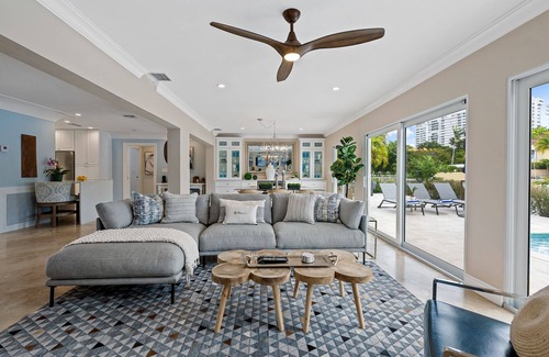 Bermuda Riviera House | Experience the Florida Sun at Beach Bunny, a Sunny Private Heated Pool Getaway!