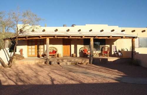 Tanque Verde House | Experience true desert living in this classic Tucson ranch in the Tanque Verde Valley