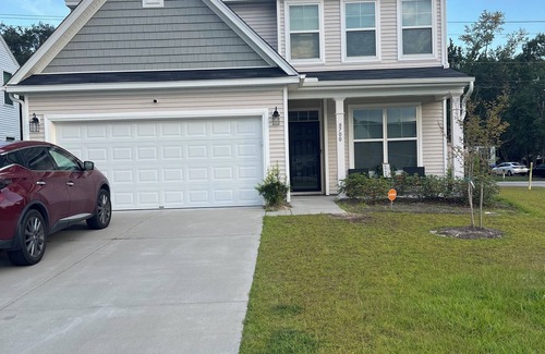 North Charleston House | Experience unparalleled elegance at the Sweetgrass Haven in North Charleston