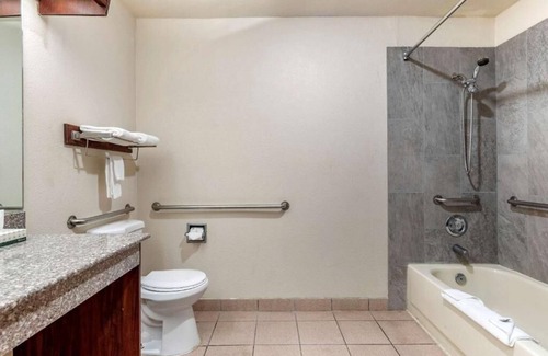 Parkrose House | Explore beautiful Portland from our convenient locationn