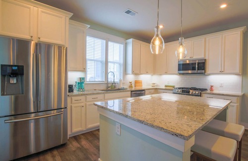 North Charleston House | Explore Charleston & Its Beaches From This Dog Friendly, Two Story Home Within Park Circle