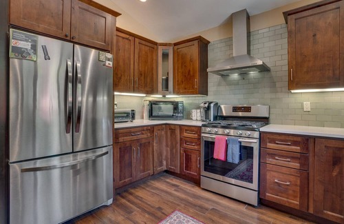 McKinney Estates Cabin | Explore the West Shore! Ski Lease 2025 in Tahoma.