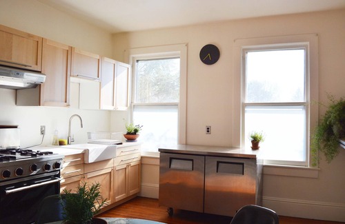 Kingston House | Explore Uptown Kingston from the Historic Bau Guesthaus