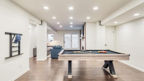 Alpine Meadows House | Explorer by AvantStay Close to Slopes Game Room Guest Suite Hot Tub