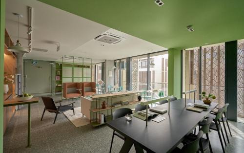 An Phu Hotel | Express by M Village Global City