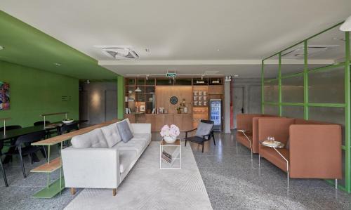 An Phu Hotel | Express by M Village Global City