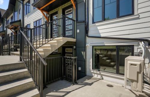 Calgary Apartment | Exquisite 1-Bdr Condo Apt